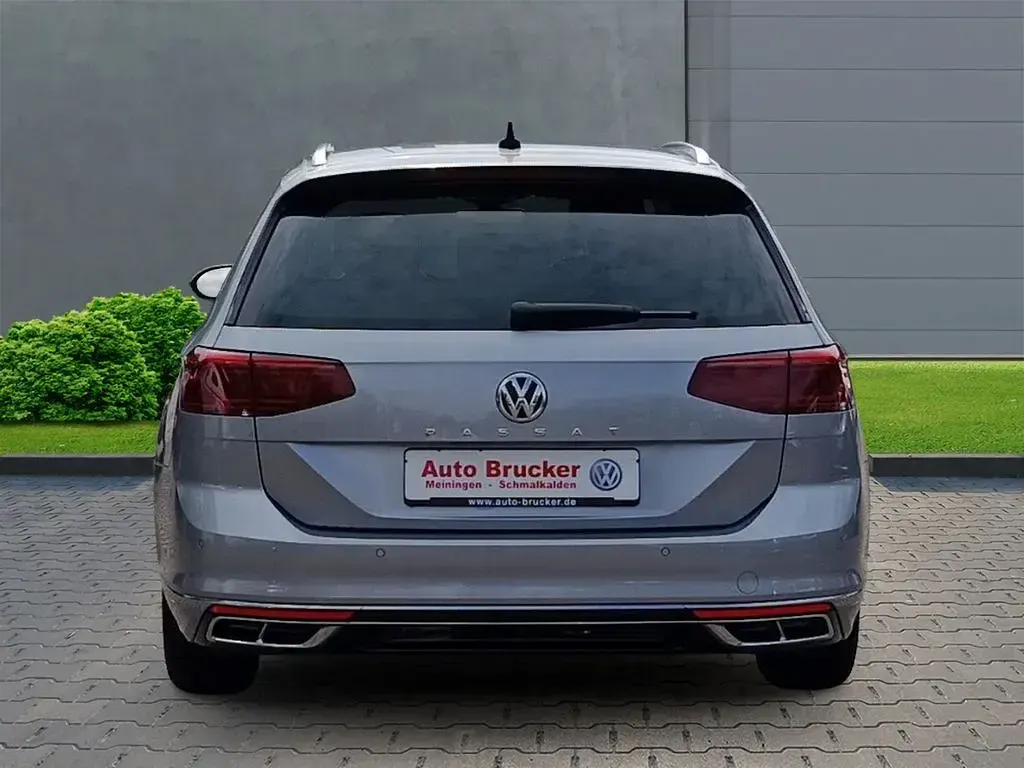 Gebraucht VW Passat Elegance 150 PS (110 kW) 2019 Silber Kombi