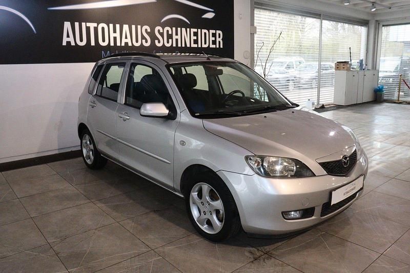 Second-hand Mazda 2 101 CP (74 kW) 2003 Argintiu Hatchback