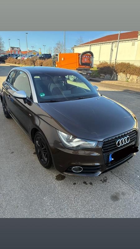 Gebraucht Audi A1 S-Line 90 PS (66 kW) 2011 Braun Kleinwagen