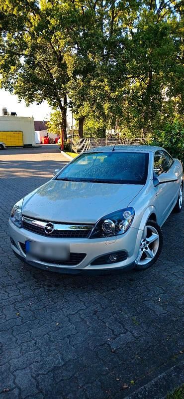 Silber Gebraucht 2006 Opel Astra Cabriolet Cabrio | 3.999 € (Fairer Preis) - Bild 1/4