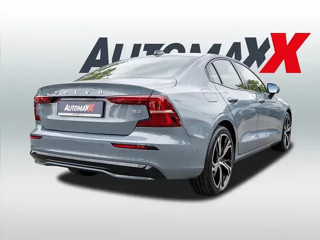 Gebraucht Volvo S60 Plus 197 PS (144 kW) 2024 Grau Limousine