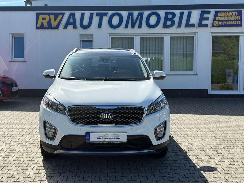 Weiß Gebraucht 2016 Kia Sorento Platinum Edition SUV | 18.900 € (Guter Preis) - Bild 1/4