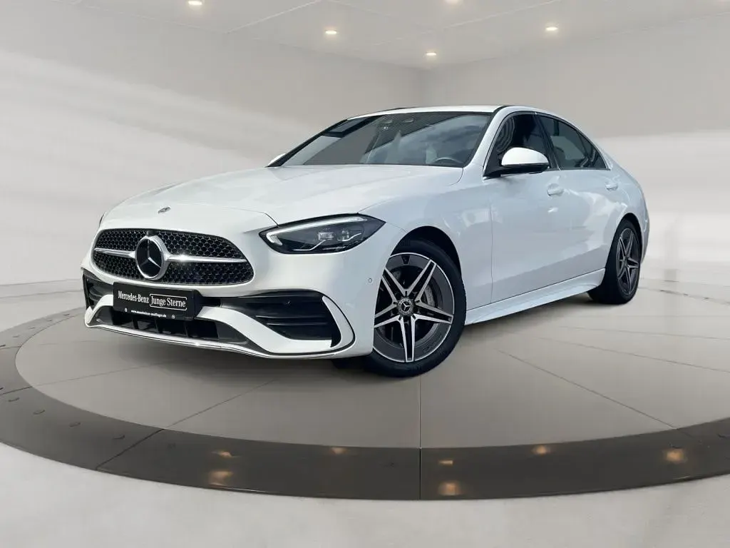 Gebraucht Mercedes C200 AMG 163 PS (119 kW) 2025 Weiß Limousine