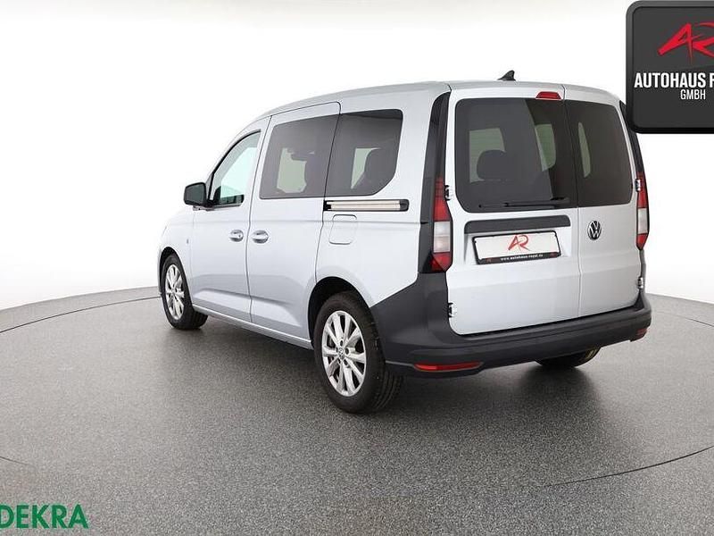 Second-hand VW Caddy 122 CP (89 kW) 2021 Argintiu Monovolum