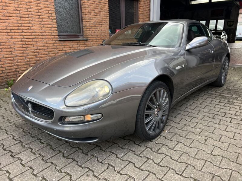 Grau Gebraucht 2004 Maserati Coupé Coupé | 16.500 € - Bild 1/4