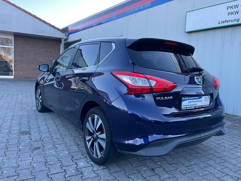 Gebraucht Nissan Pulsar 360º 116 PS (85 kW) 2015 Blau Kleinwagen