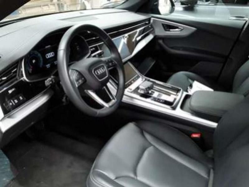 Gebraucht Audi Q8 S-Line 340 PS (250 kW) 2025 SUV
