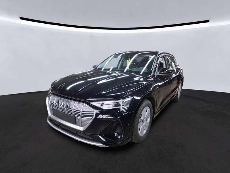 Mythosschwarz metallic Gebraucht 2022 Audi e-tron S-Line SUV | 40.795 € (Guter Preis) - Bild 1/4