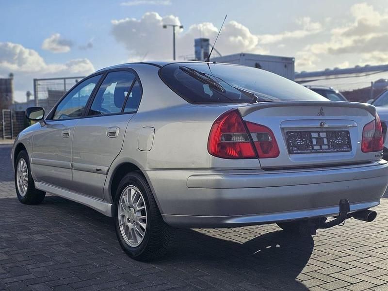 Gebraucht Mitsubishi Carisma Top 103 PS (75 kW) 2004 Silber Limousine