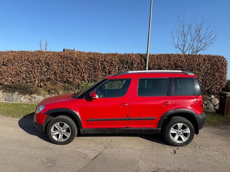 Gebraucht Skoda Yeti 105 PS (77 kW) 2010 Rot SUV