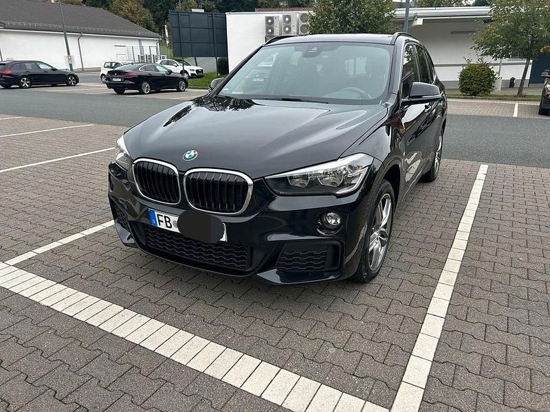Schwarz Gebraucht 2017 BMW X1 M Sport SUV | 16.400 € (Superpreis) - Bild 1/4