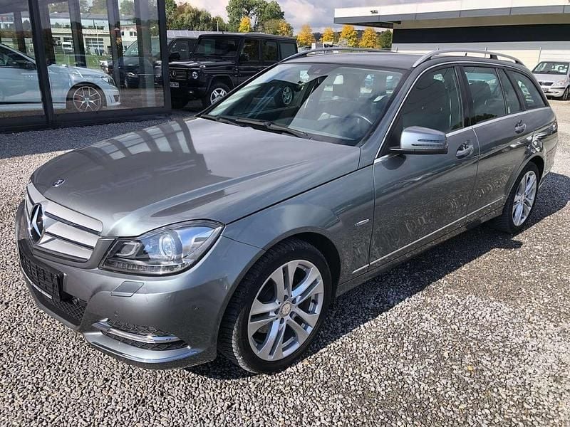Grau Gebraucht 2011 Mercedes C250 Avantgarde Kombi | 8.450 € (Fairer Preis) - Bild 1/4