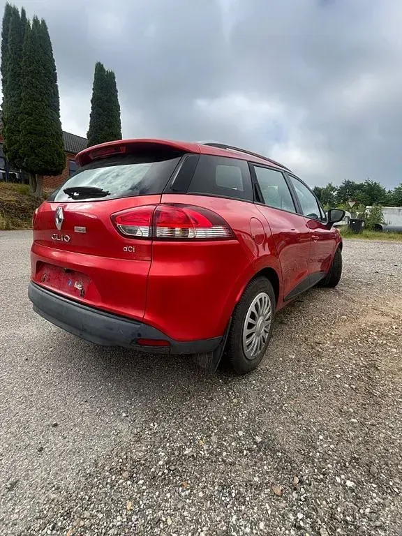 Gebraucht Renault Clio IV Dynamique 90 PS (66 kW) 2014 Rot Limousine