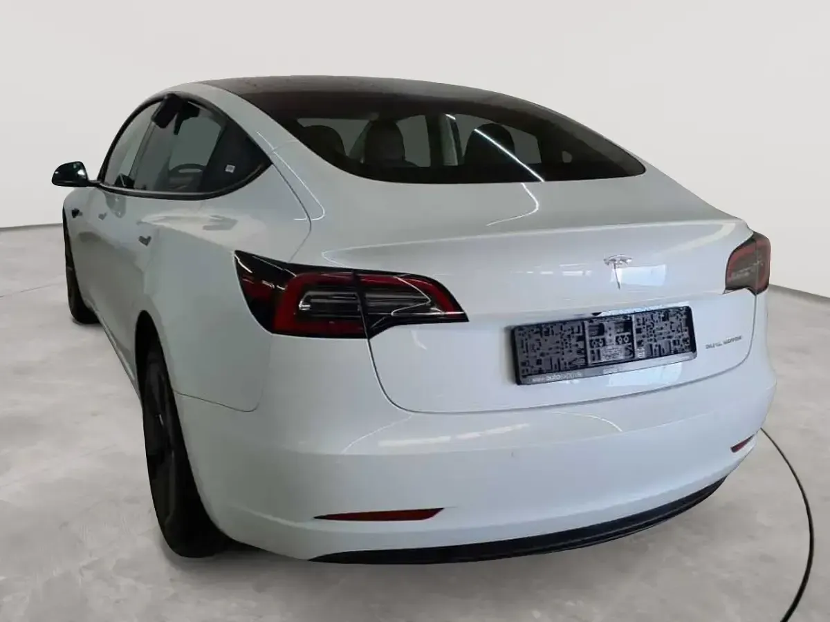 Gebraucht Tesla Model 3 366 kW (498 PS) 2022 Pearl white multicoat Limousine