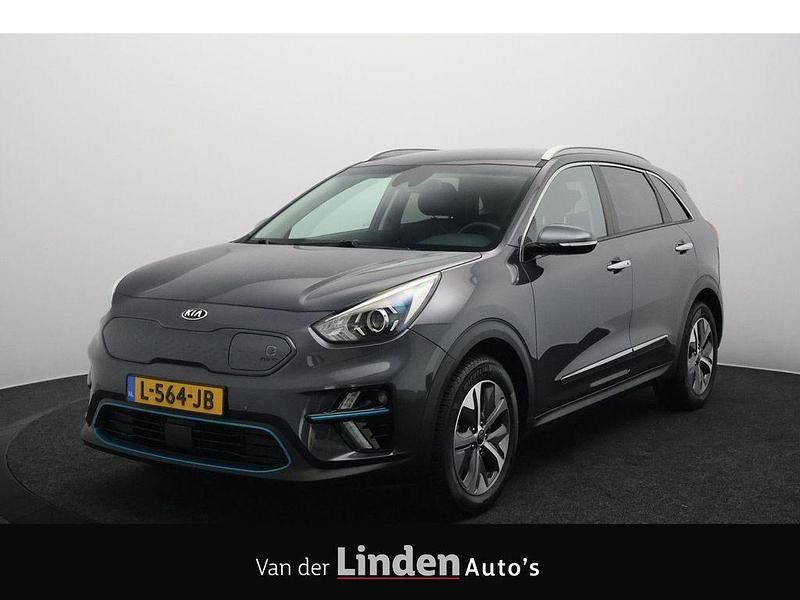 Grau Gebraucht 2020 Kia e-Niro SUV | 18.996 € (Guter Preis) - Bild 1/4