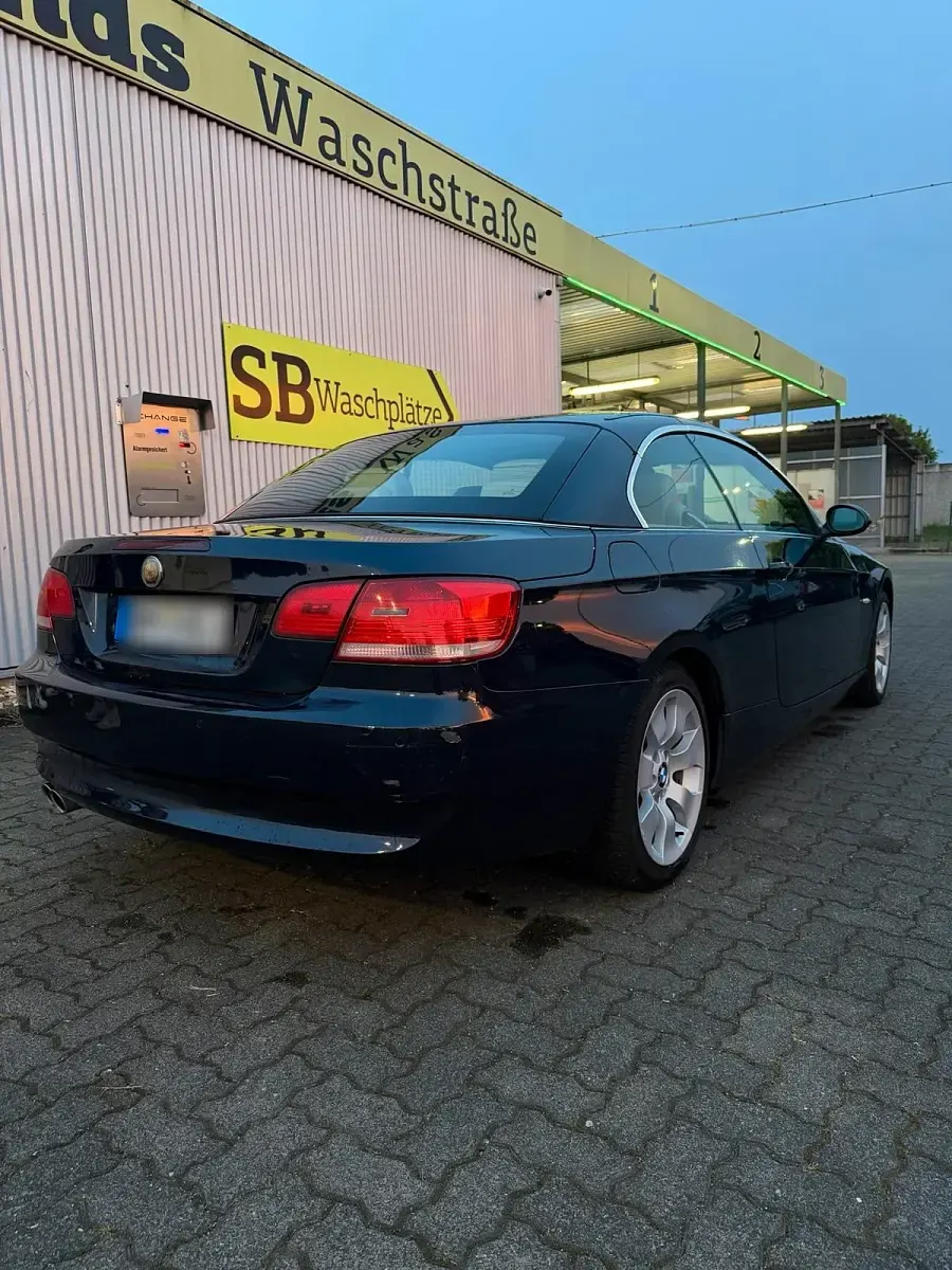 Gebraucht BMW 325 Cabriolet 197 PS (144 kW) 2008 Blau Cabrio