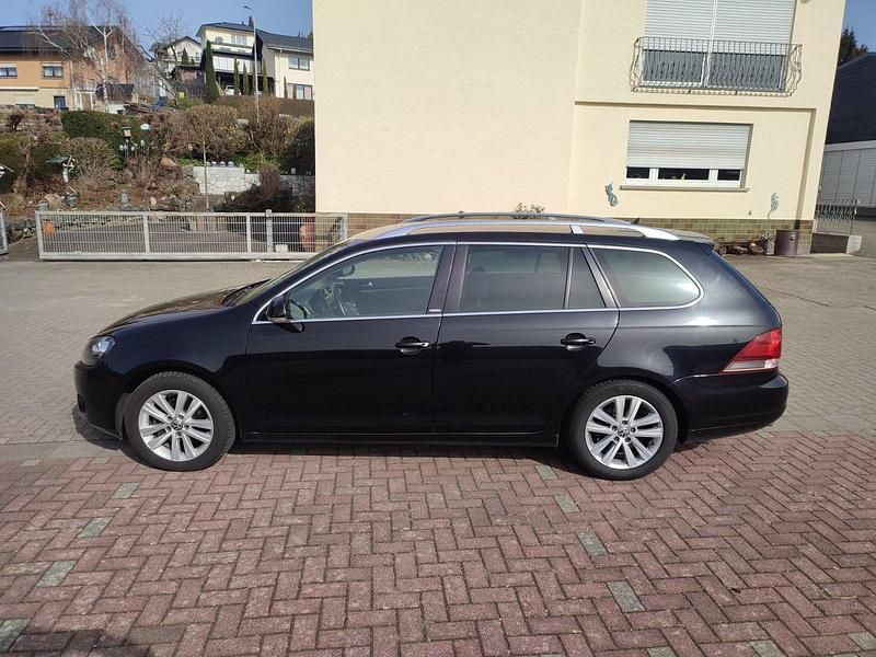 Gebraucht VW Golf VI 122 PS (89 kW) 2011 Schwarz Kleinwagen