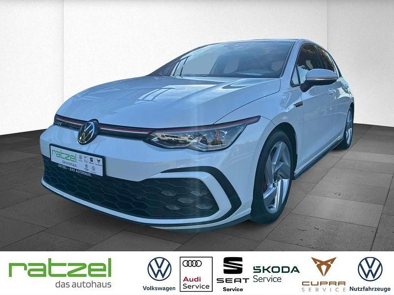 Weiß Gebraucht 2022 VW Golf VIII GTI Limousine | 26.579 € (Guter Preis) - Bild 1/4
