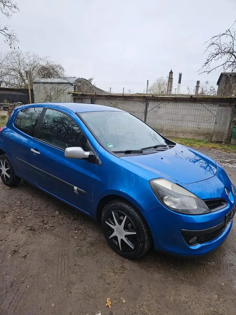 Gebraucht Renault Clio II 75 PS (55 kW) 2006 Blau Kleinwagen