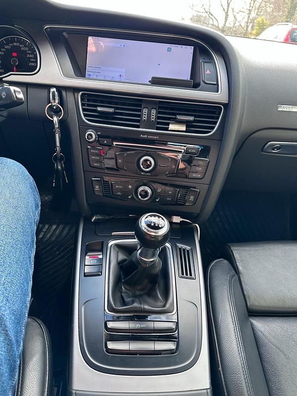 Gebraucht Audi A5 Cabriolet 179 PS (131 kW) 2012 Schwarz Cabrio