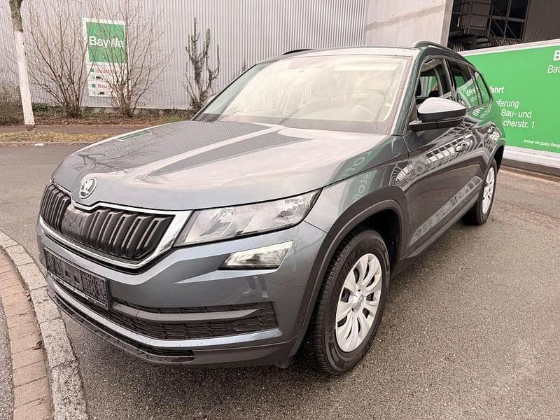 Grau Gebraucht 2018 Skoda Kodiaq Active SUV | 18.990 € (Guter Preis) - Bild 1/4
