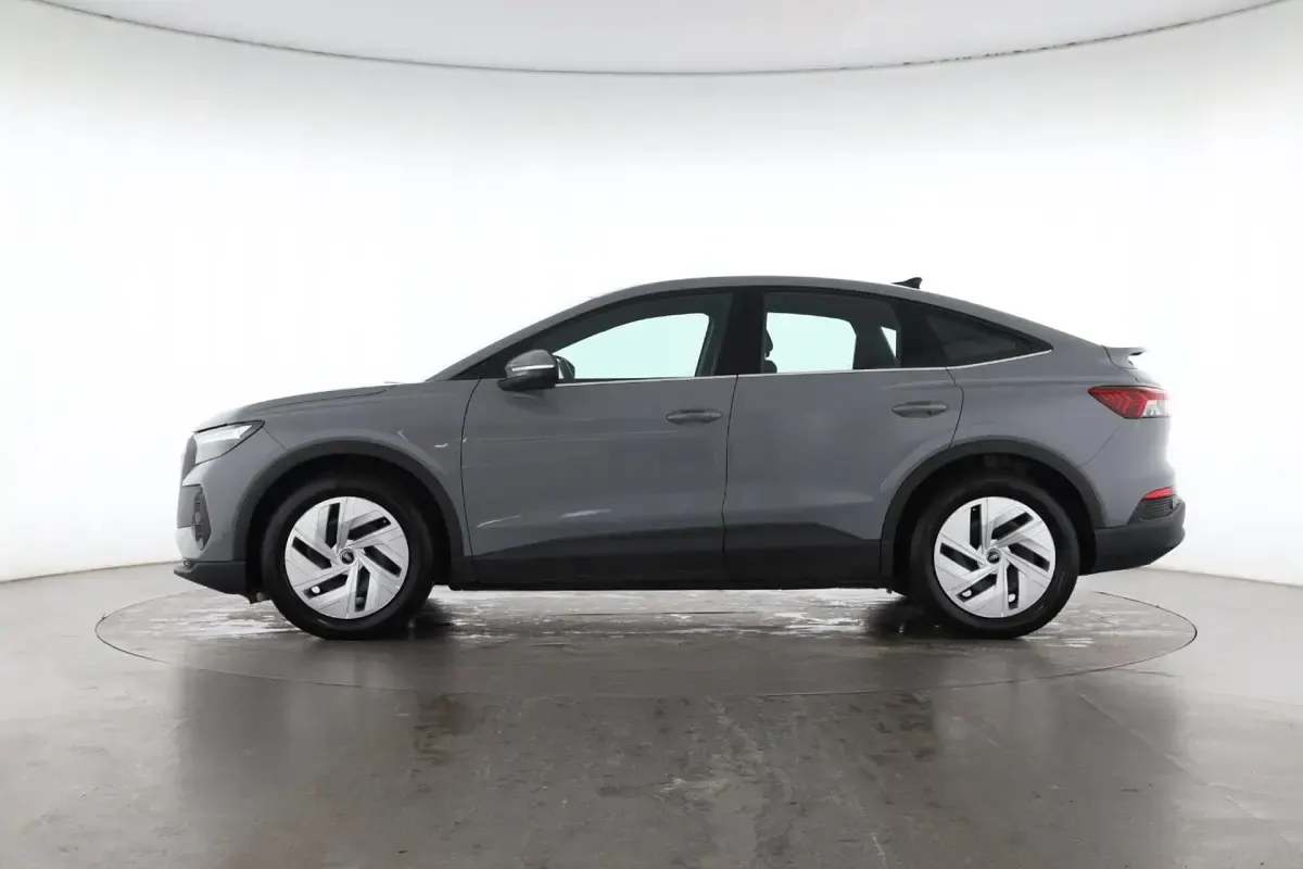 Gebraucht Audi Q4 Sportback e-tron 125 kW (170 PS) 2023 Kieselgrau SUV