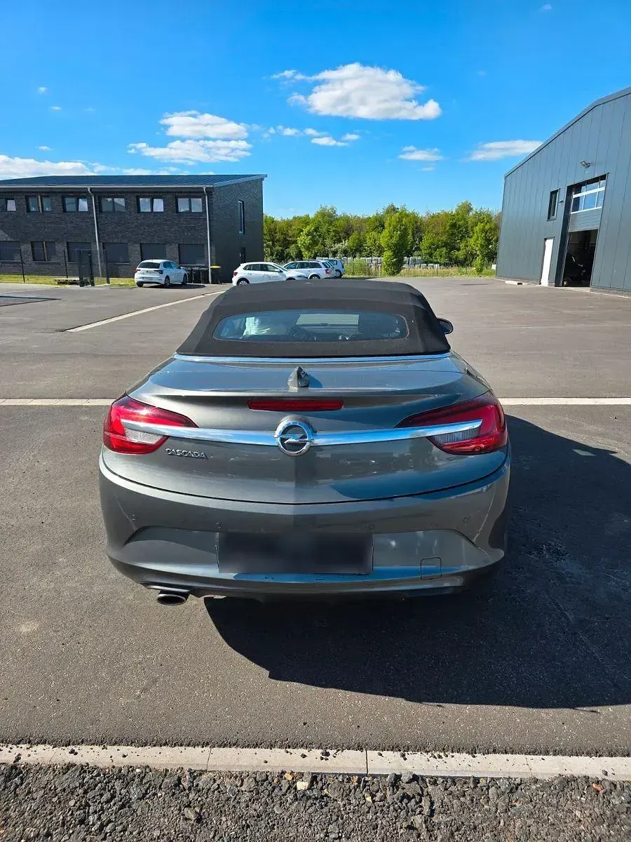 Gebraucht Opel Cascada Excellence 140 PS (102 kW) 2017 Grau Cabrio