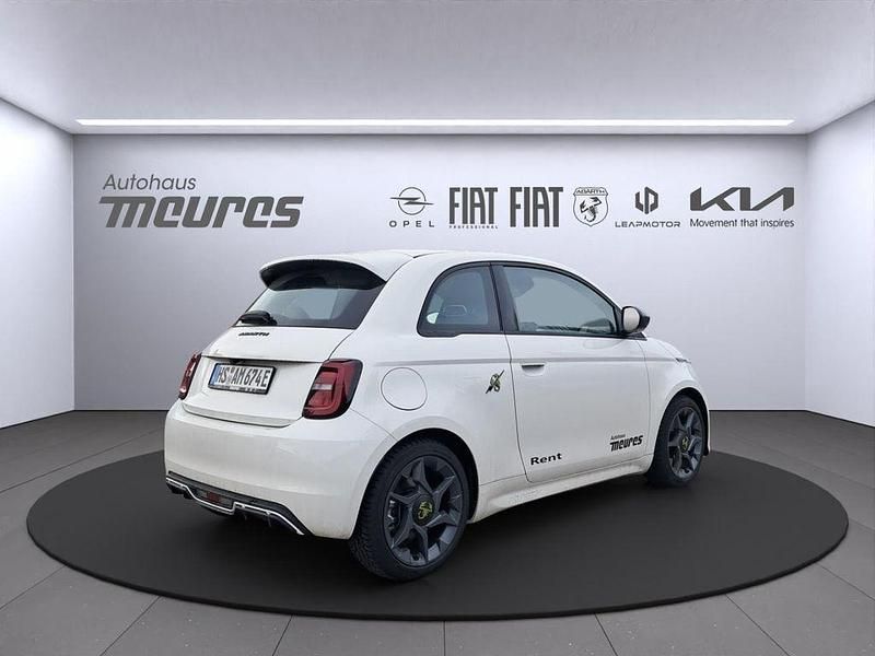 Gebraucht Abarth 500e 113 kW (154 PS) 2025 Weiss Kleinwagen