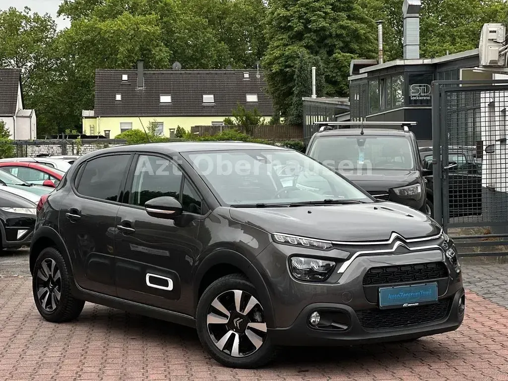 Gebraucht Citroën C3 Shine 82 PS (60 kW) 2024 Grau Limousine