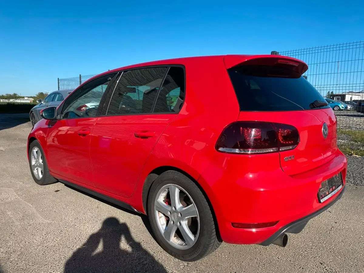 Gebraucht VW Golf VI GTI 300 PS (220 kW) 2010 Rot Kleinwagen