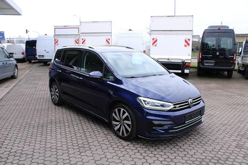 Gebraucht VW Touran R-line 150 PS (110 kW) 2020 Atlantic blue Van / Kleinbus