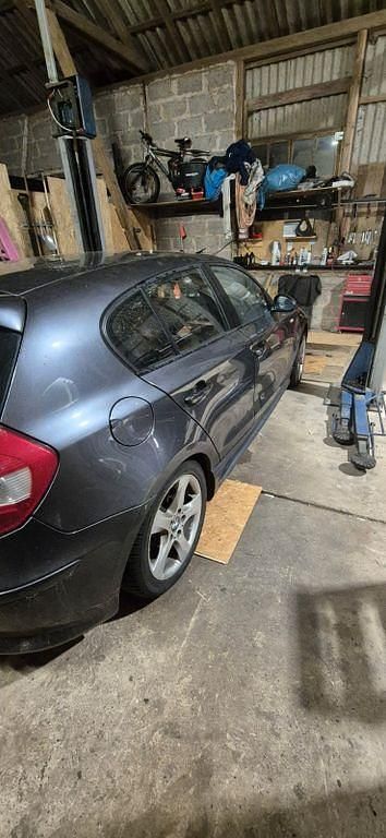 Gebraucht BMW 120 163 PS (119 kW) 2004 Schwarz Kleinwagen