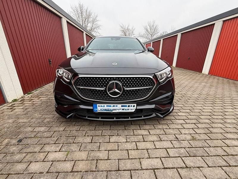 Gebraucht Mercedes E200 204 PS (150 kW) 2023 Schwarz Limousine