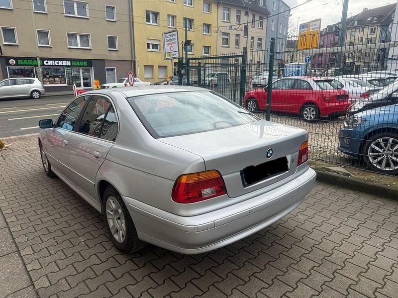Gebraucht BMW 520 170 PS (125 kW) 2000 Silber Limousine