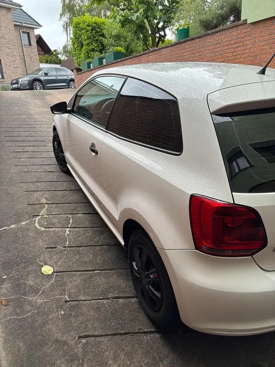 Gebraucht VW Polo 60 PS (44 kW) 2010 Weiß Kleinwagen