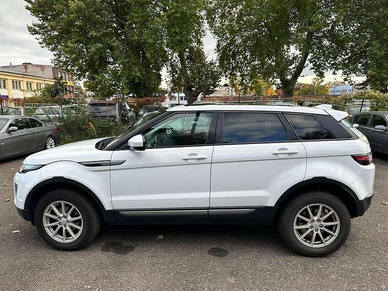 Gebraucht Land Rover Range Rover evoque Pure 150 PS (110 kW) 2017 Fuji white SUV