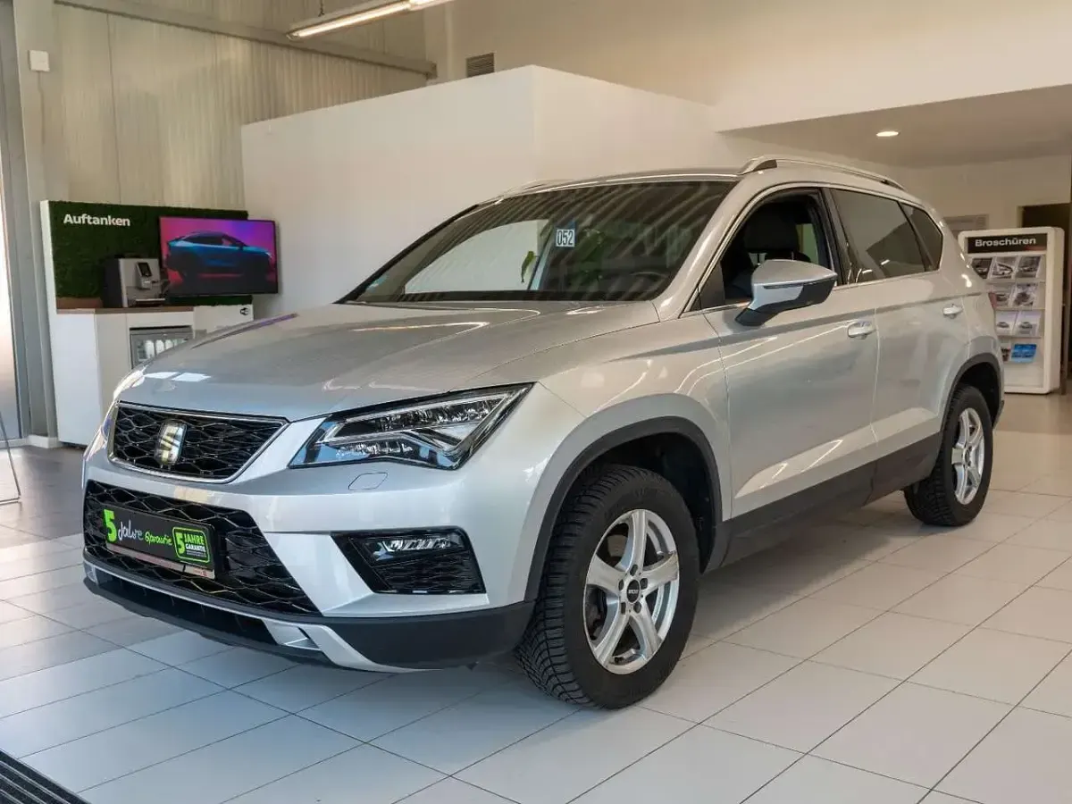Usado Seat Ateca XCELLENCE 150 CV (110 kW) 2018 Plateado SUV