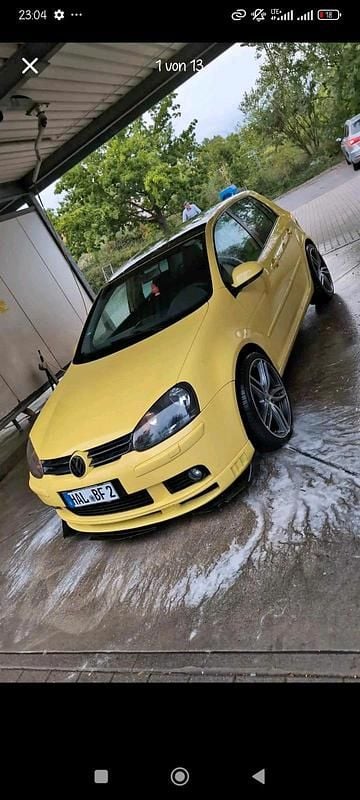 Gelb Gebraucht 2005 VW Golf IV Kleinwagen | 3.500 € - Bild 1/4