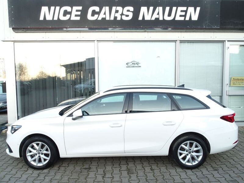 Gebraucht Seat Leon Style 110 PS (80 kW) 2024 "candy" weiss Kombi