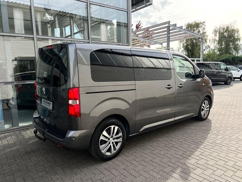 Gebraucht Peugeot Traveller Allure 177 PS (130 kW) 2017 Grau Van / Kleinbus