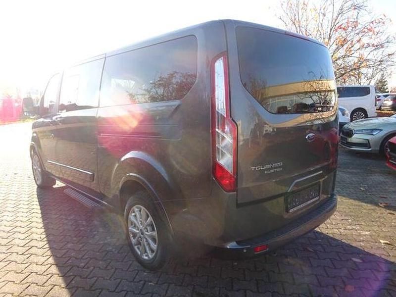 Gebraucht Ford Tourneo Custom Titanium 185 PS (136 kW) 2021 Grau Van