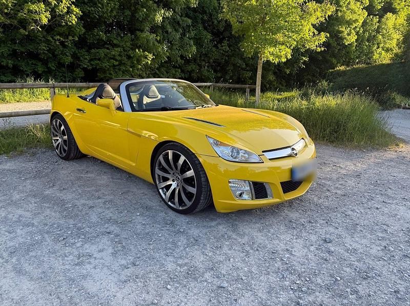 Second-hand Opel GT 264 CP (194 kW) 2008 Galben Cabrio