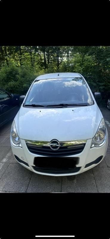Second-hand Opel Agila 2008 Alb Hatchback