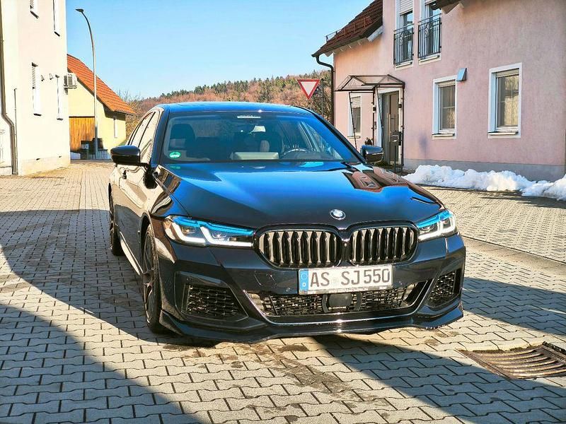 Gebraucht BMW M550 Shadowline 530 PS (389 kW) 2021 Schwarz Limousine