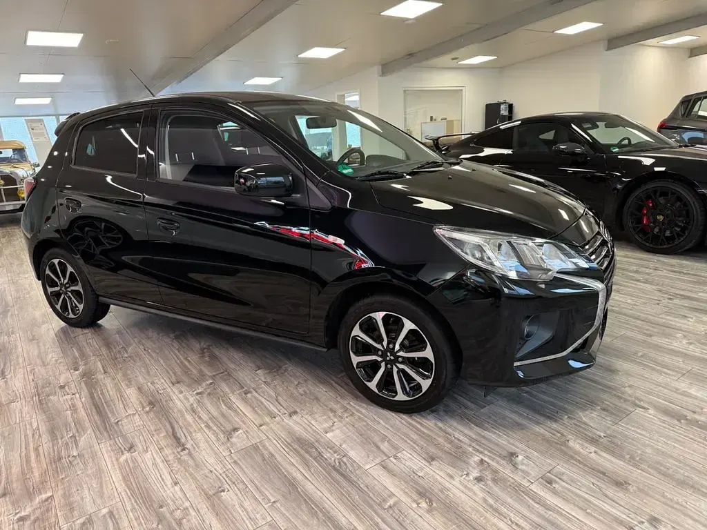 Gebraucht Mitsubishi Space Star Select+ 71 PS (52 kW) 2022 Schwarz Kleinwagen