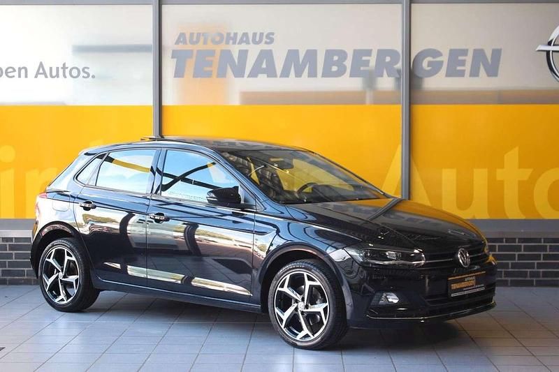 Deep black perleffekt Gebraucht 2018 VW Polo Highline Limousine | 19.900 € (Teuer) - Bild 1/4