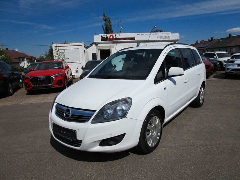 Weiß Gebraucht 2011 Opel Zafira Design Edition Van / Kleinbus | 2.350 € (Etwas zu teuer) - Bild 1/4