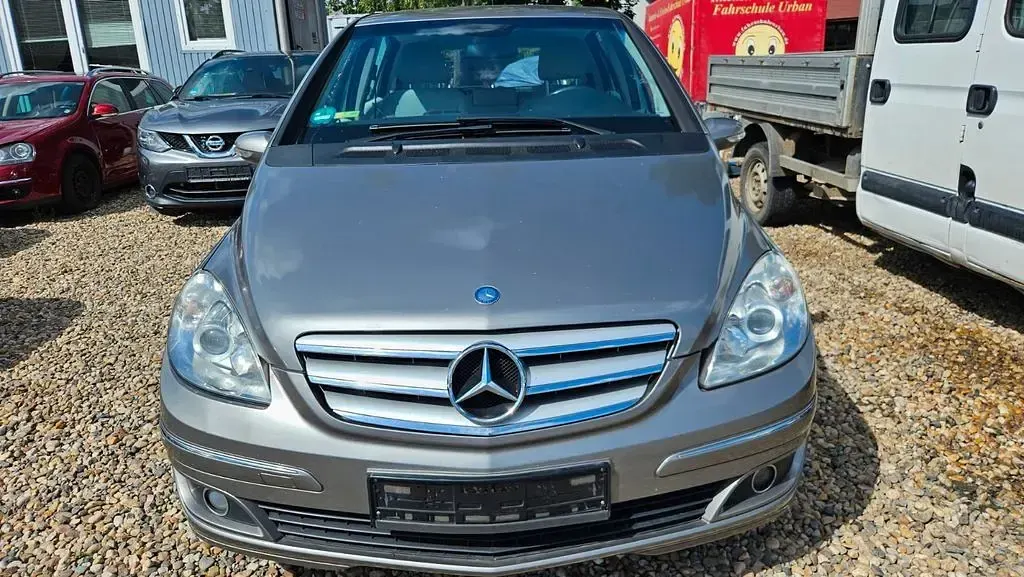 Gebraucht Mercedes B200 140 PS (102 kW) 2006 Van / Kleinbus