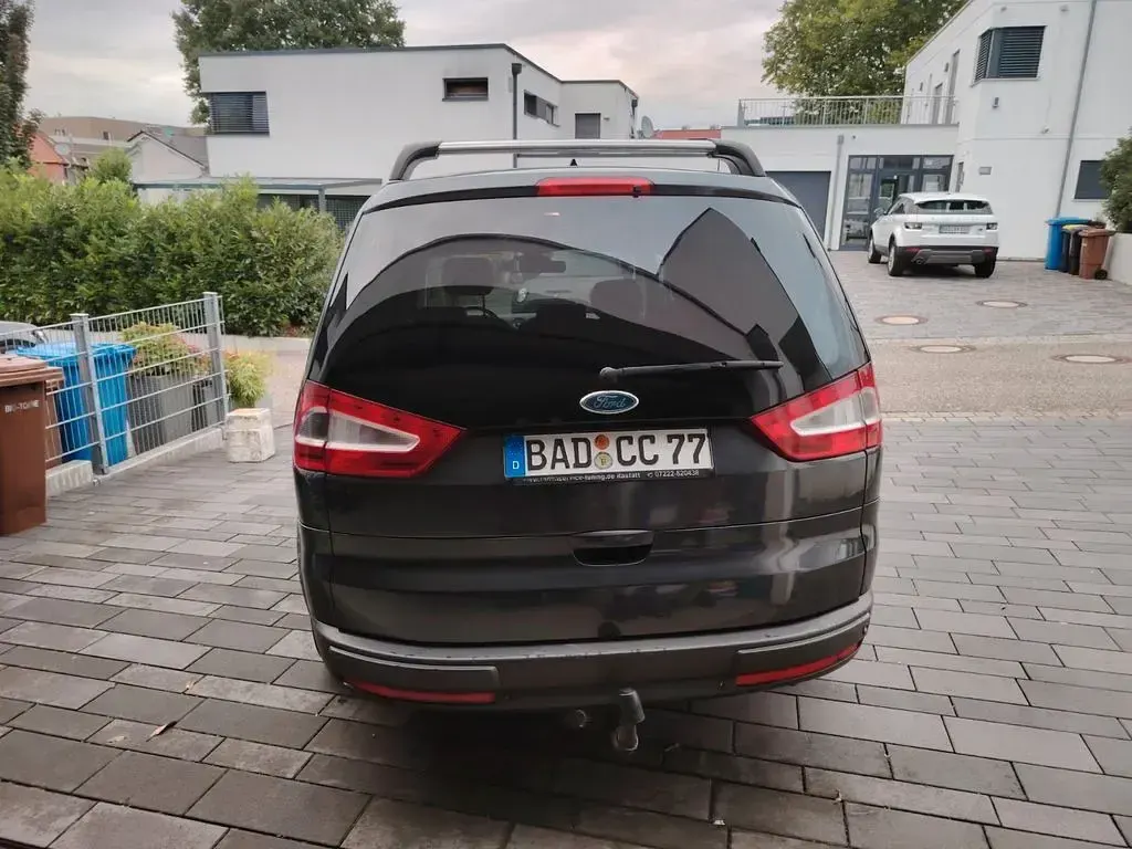Gebraucht Ford Galaxy Titanium 175 PS (128 kW) 2008 Grau Van / Kleinbus