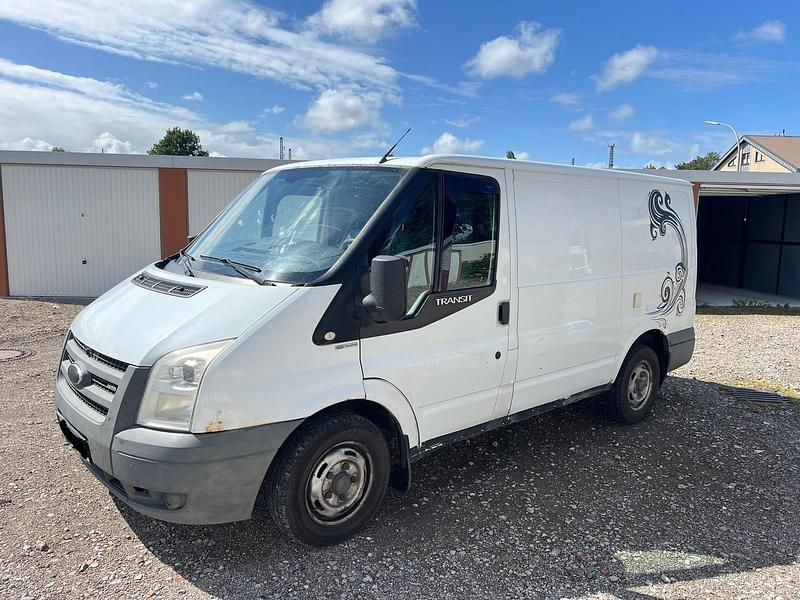 Weiß Gebraucht 2008 Ford Transit Tourneo Van / Kleinbus | 2.670 € (Guter Preis) - Bild 1/4